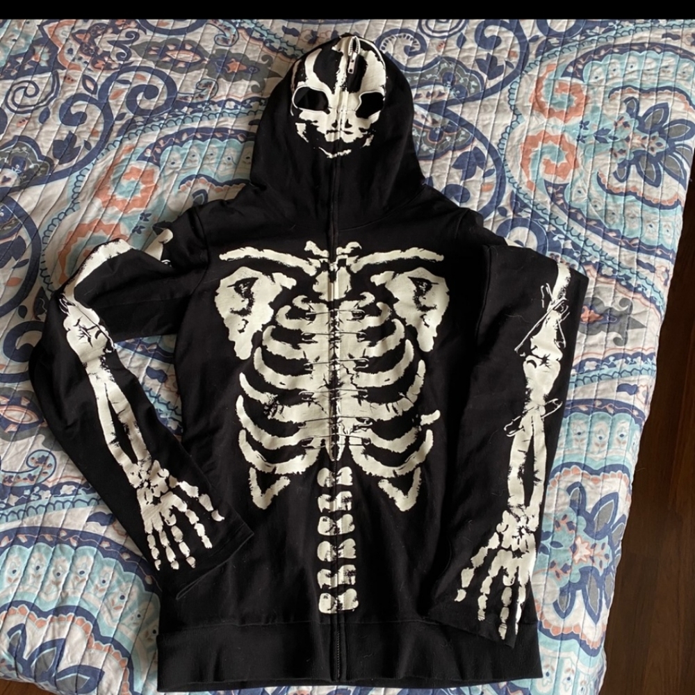 (#162) Glow in dark bones hoodie